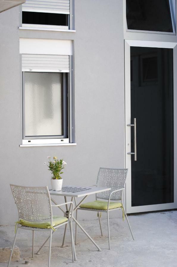 Studio Porta Split Exterior foto